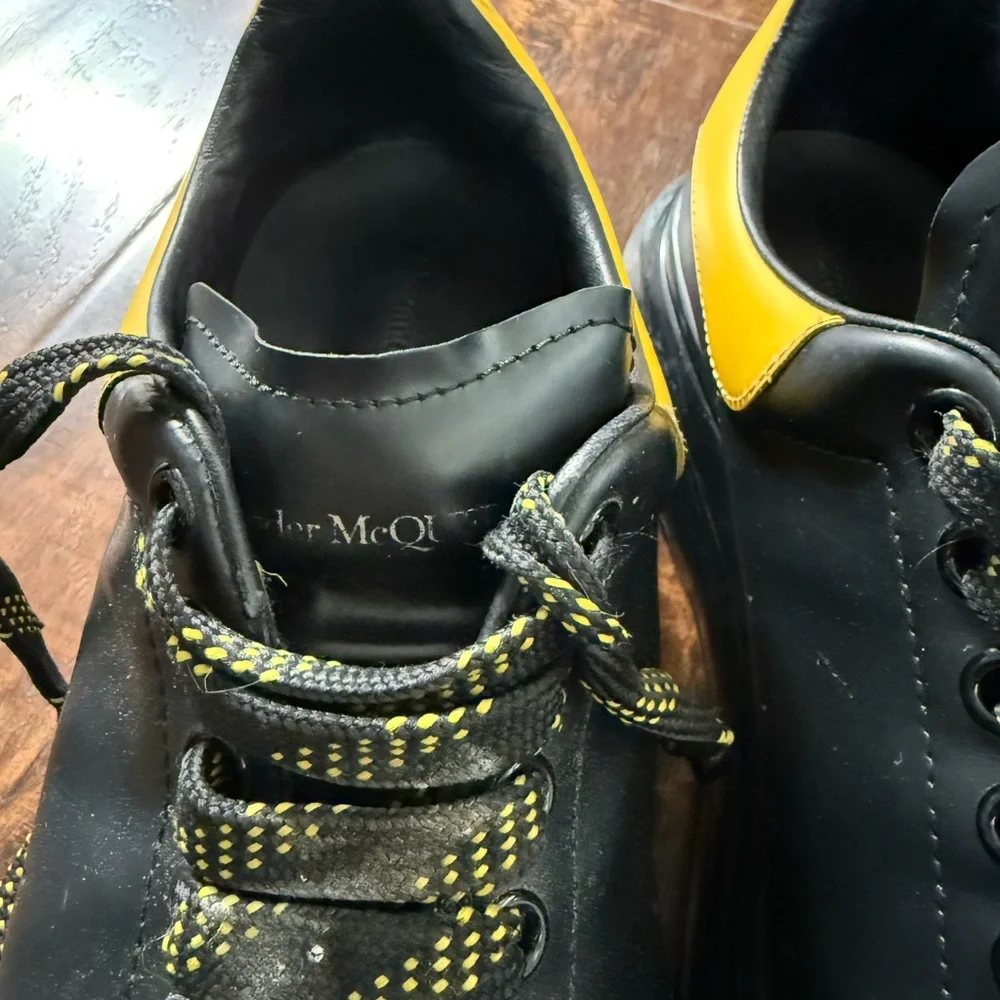 Alexander McQueen Black and Yellow Sneakers EU 42 - Picture 3 of 15